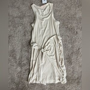 Nude sleeveless casual dress